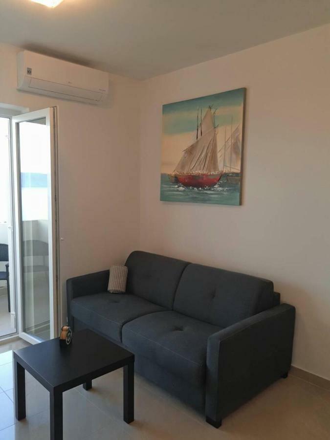 Studio Apartment נובי ווינודולסקי מראה חיצוני תמונה