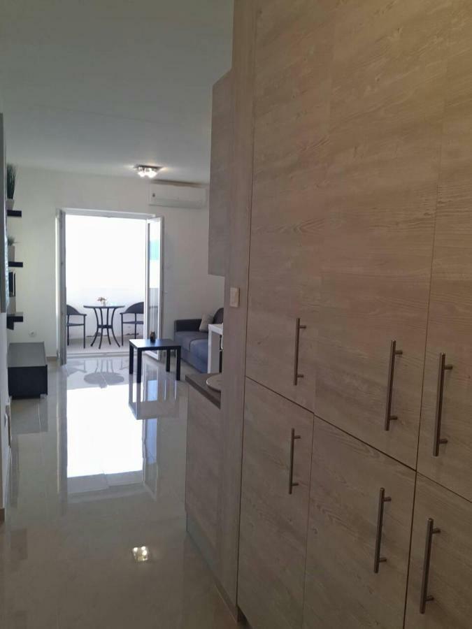 Studio Apartment נובי ווינודולסקי מראה חיצוני תמונה
